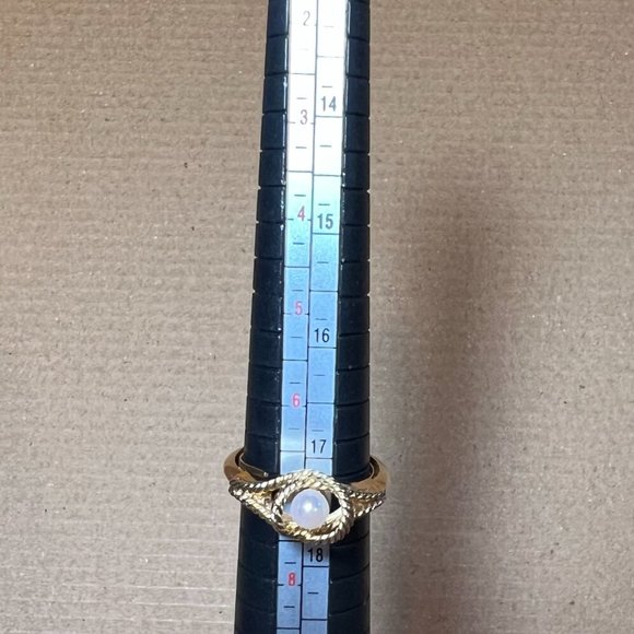 AVON 1977 VINTAGE GENUINE CULTURED PEARL RING~ SIZES 7 - Picture 8 of 8